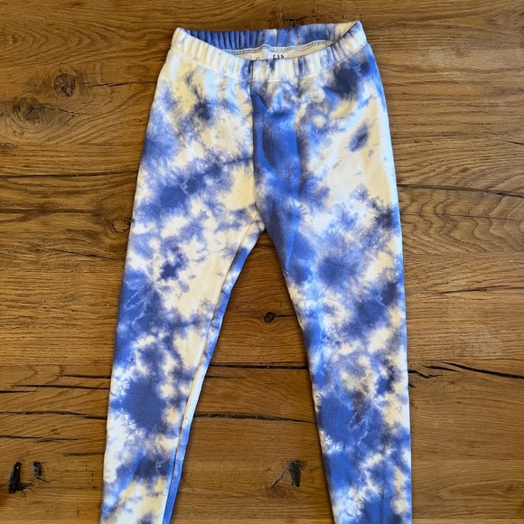 GAP. Size S (girls), NWOT fleece lined blue & white tie dye leggings. - Picture 1 of 6